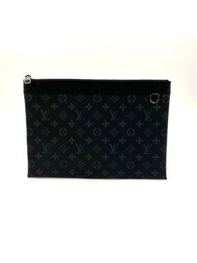 Louis Vuitton Pochette Discovery Monogram Eclipse Leather Black Clutch Silver